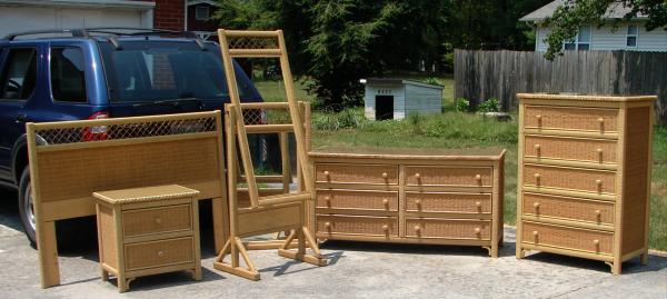 Henry Link Bedroom Suite antique appraisal | InstAppraisal